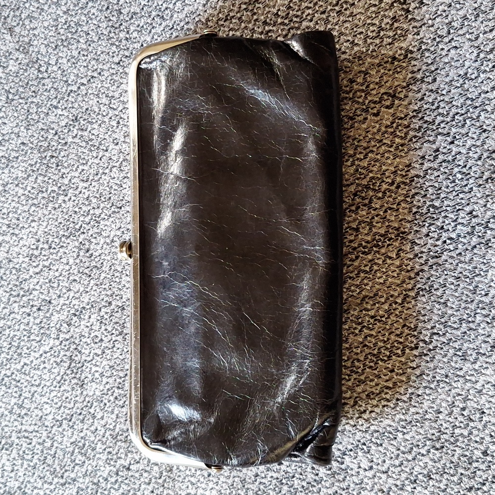 Hobo International Lauren clutch wallet